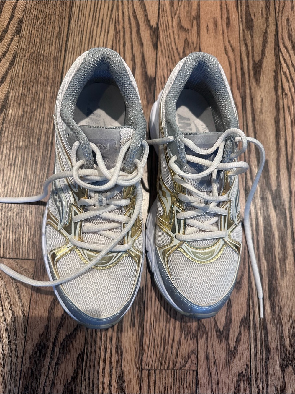 Saucony for J. Crew White, silver and Gold women's Sneakers